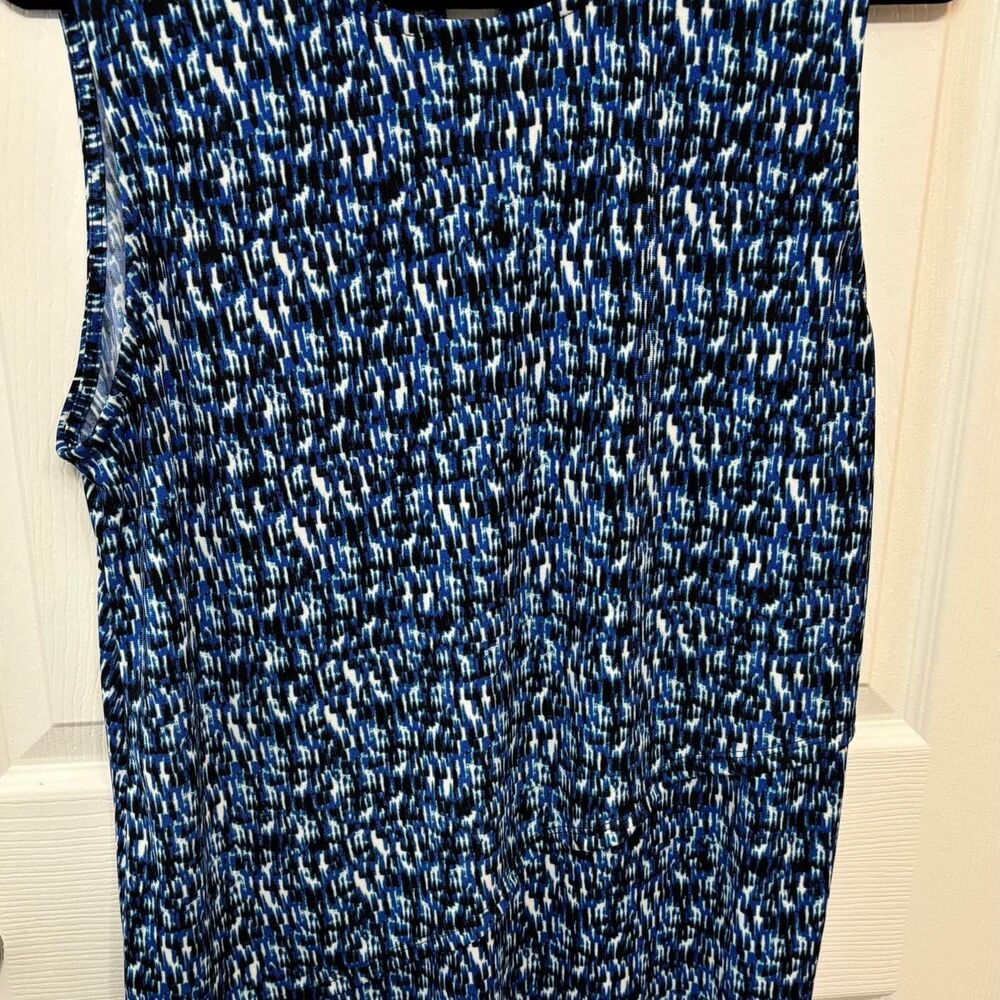 Women’s size XL dressy tank top by Liz Claiborne blue white